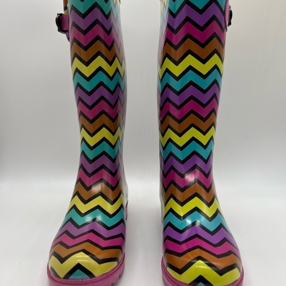 CORKY’S WOMENS COLORFUL CHEVRON PATTERN TALL RAINBOOTS SIZE 6 - Picture 6 of 13